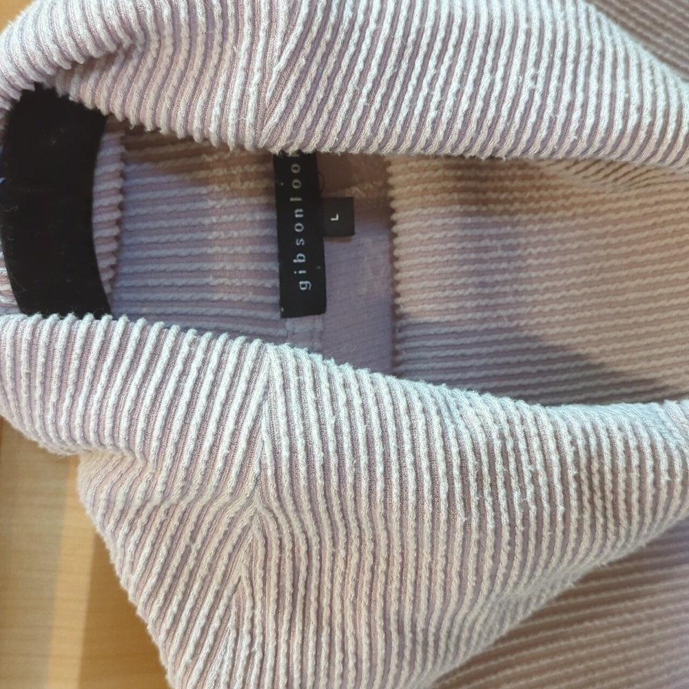 Gibson look - cowl neck - Picture 2 of 3